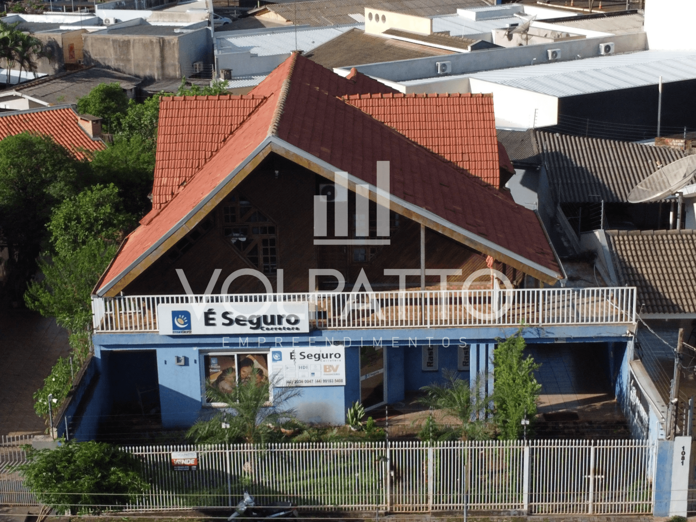 🏡 CASA ESPAÇOSA À VENDA NO CENTRO